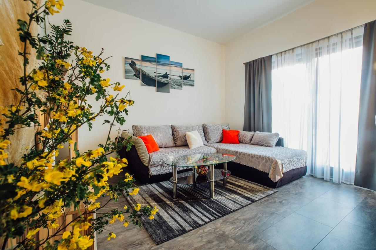 Apartments Essentia Podstrana Eksteriør billede